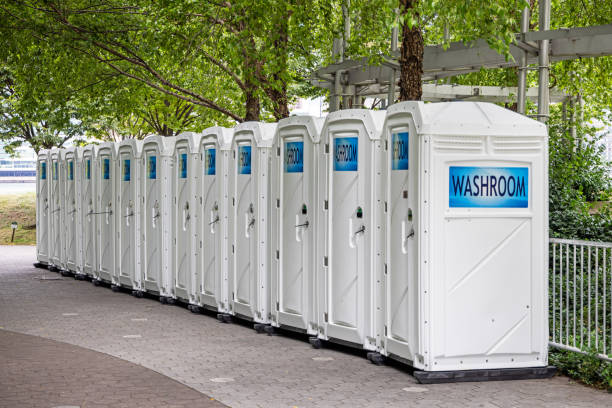 Best Portable restroom trailer rental  in Lan, MI