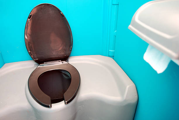 Best Porta potty rental near me  in Lan, MI